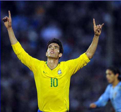 卡卡转会身价"坐二望一"